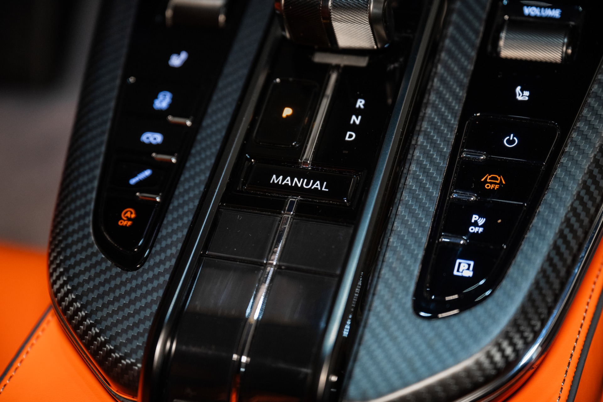 2025 Aston Martin Vantage Base - Photo 30
