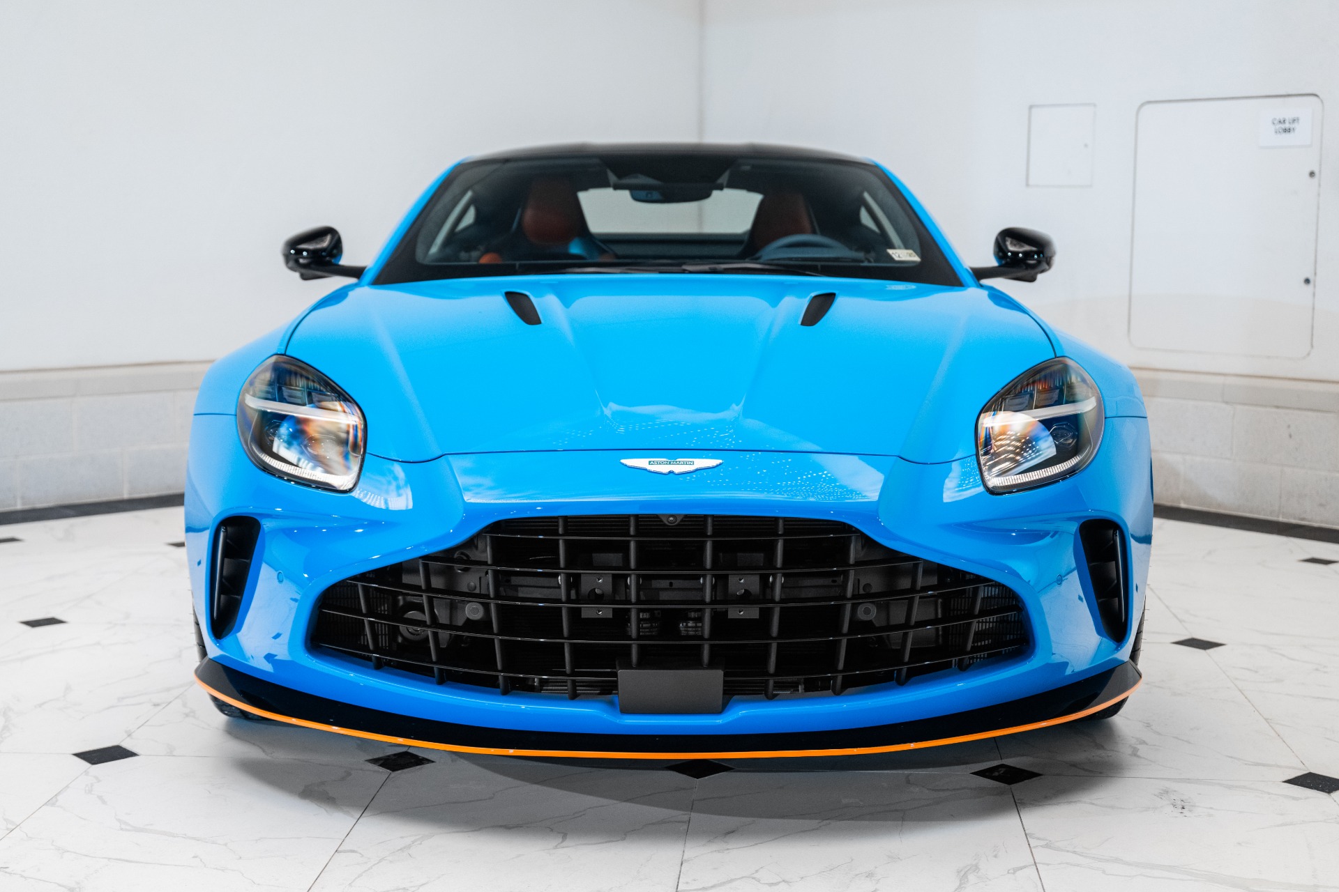 2025 Aston Martin Vantage Base - Photo 7