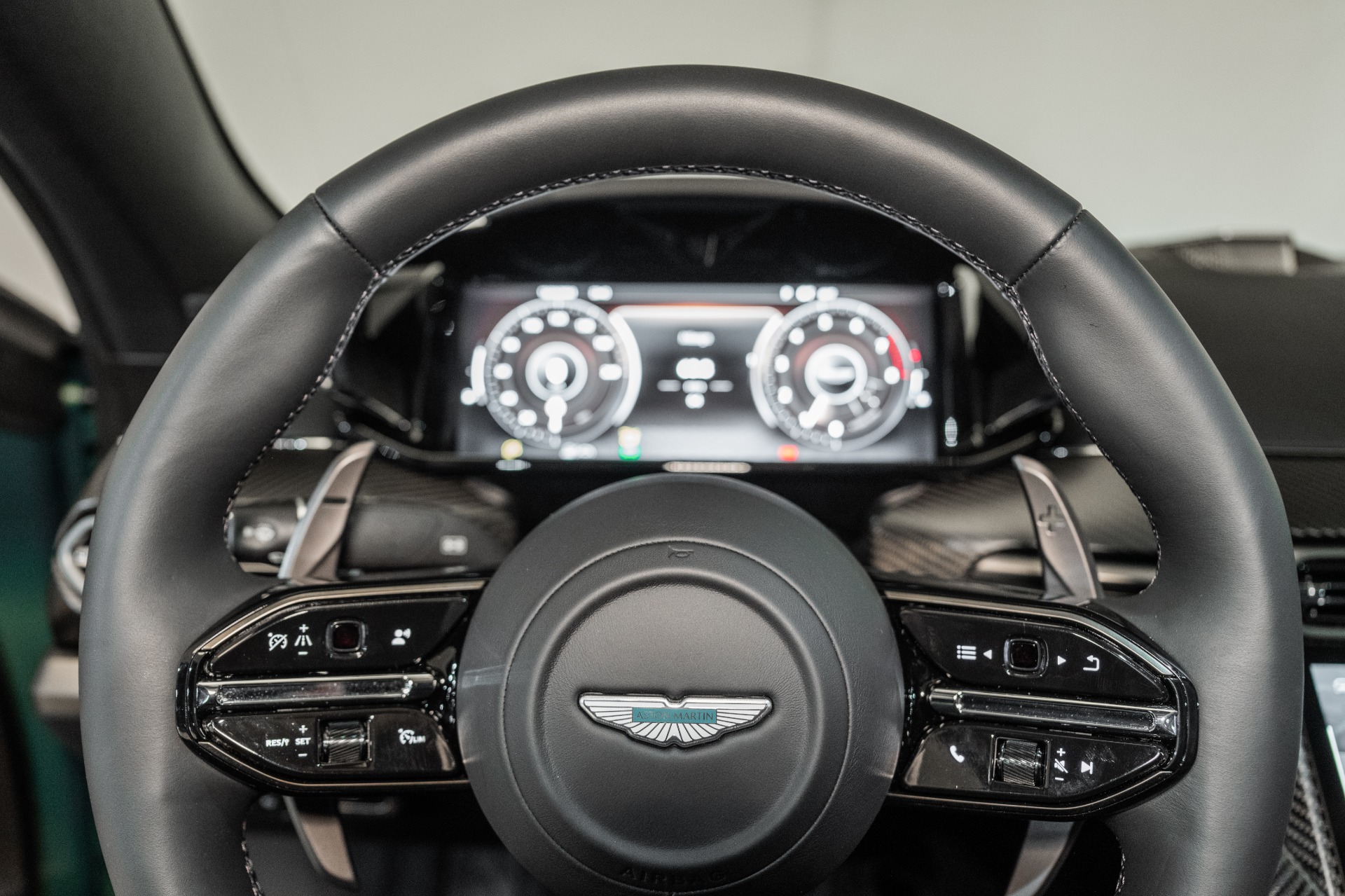 2025 Aston Martin Vanquish AM7 photo 9