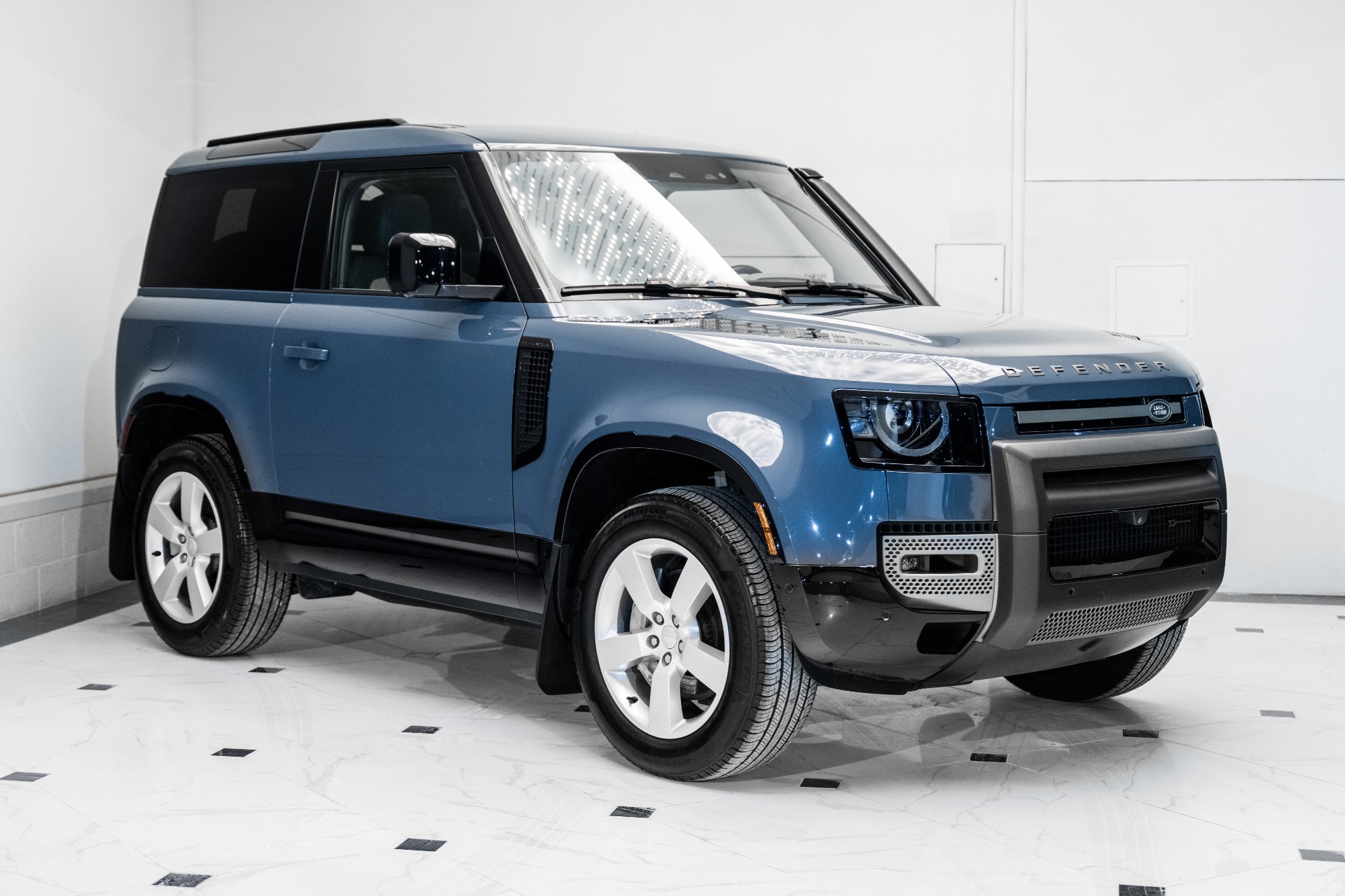 Used 2022 Land Rover Defender 90 X-Dynamic S For Sale | Exclusive