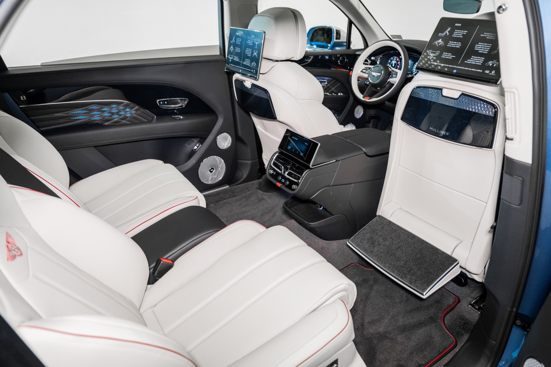 2025 Bentley Bentayga EWB Mulliner V8 photo 29
