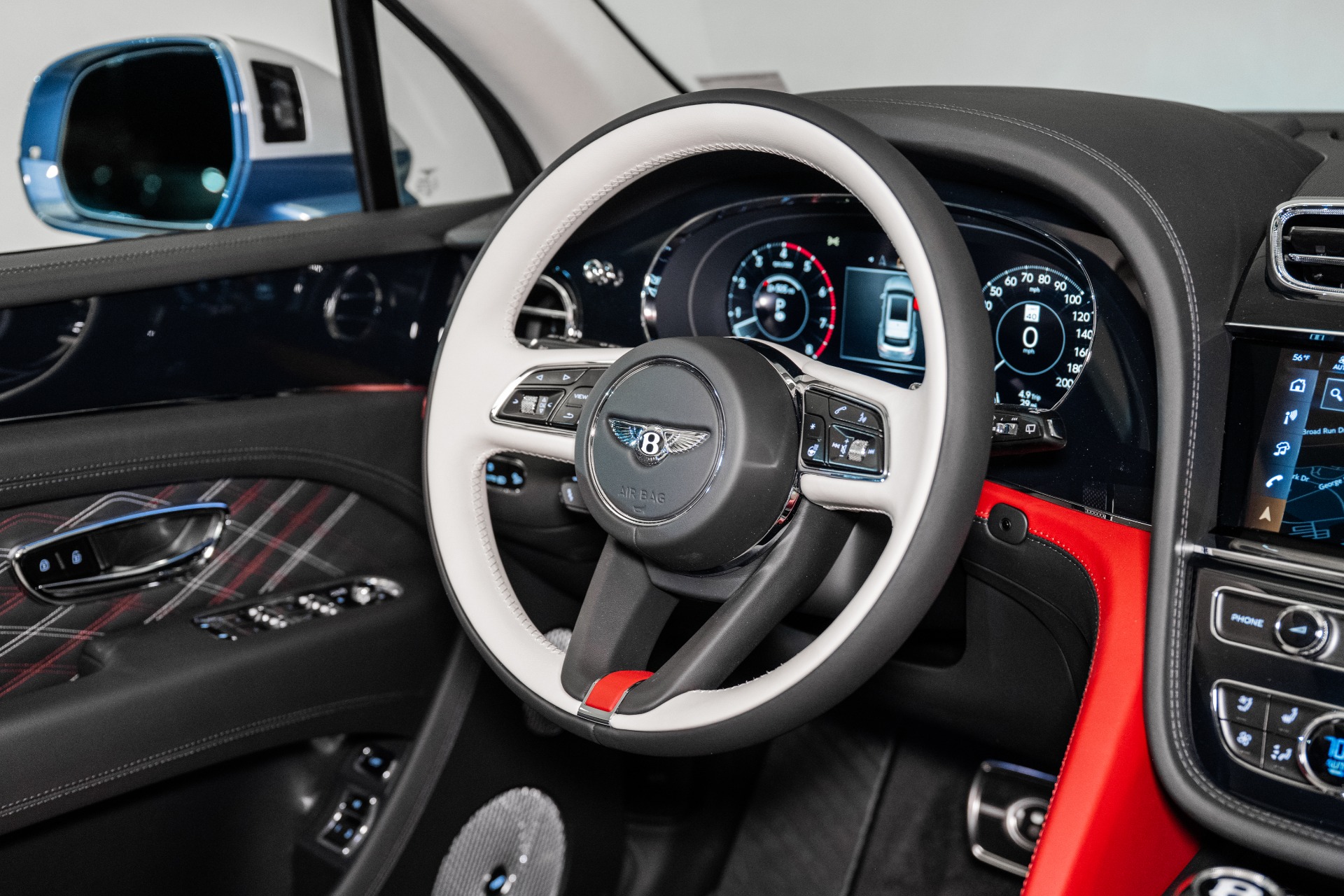 2025 Bentley Bentayga EWB Mulliner V8 photo 35