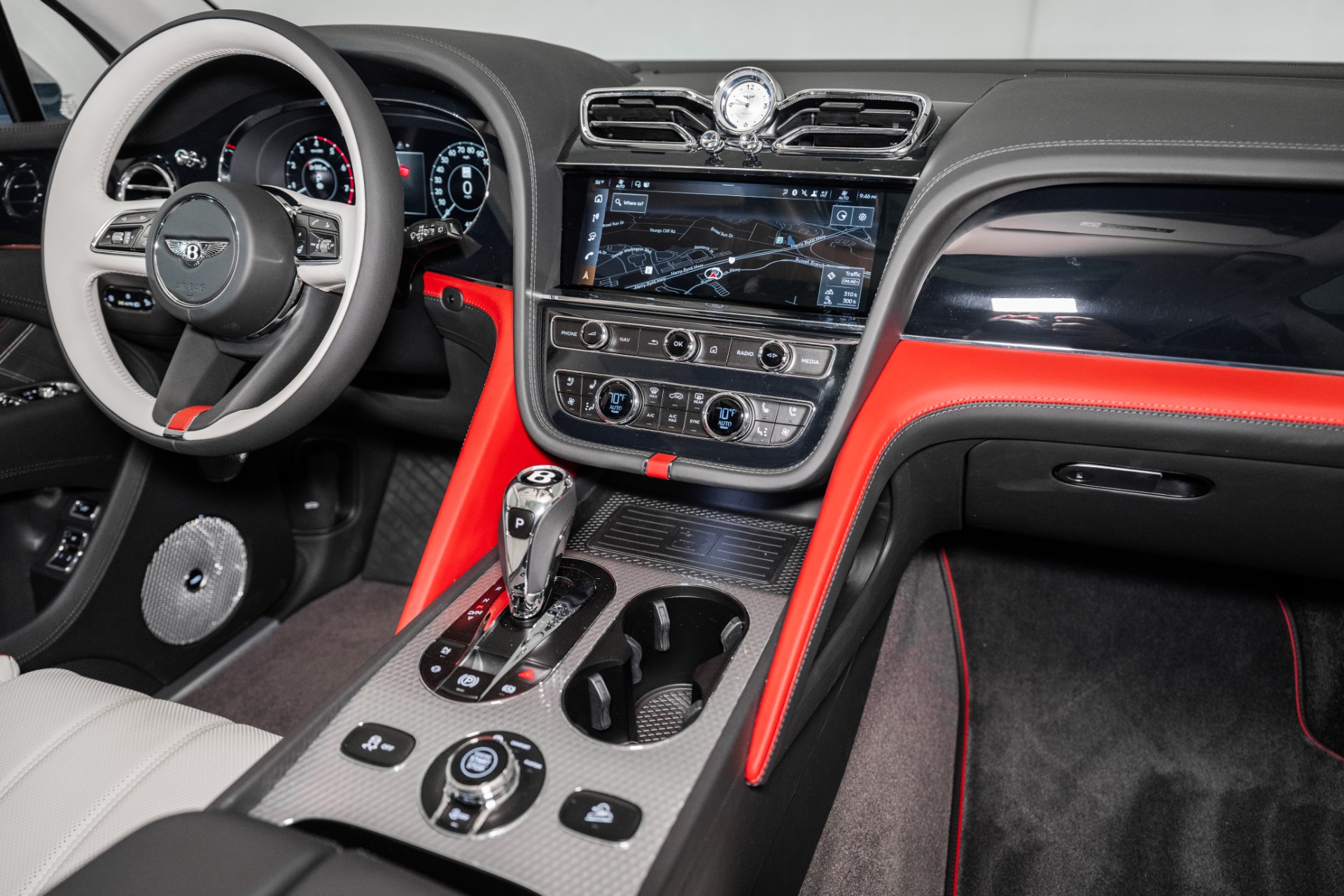 2025 Bentley Bentayga EWB Mulliner V8 photo 37