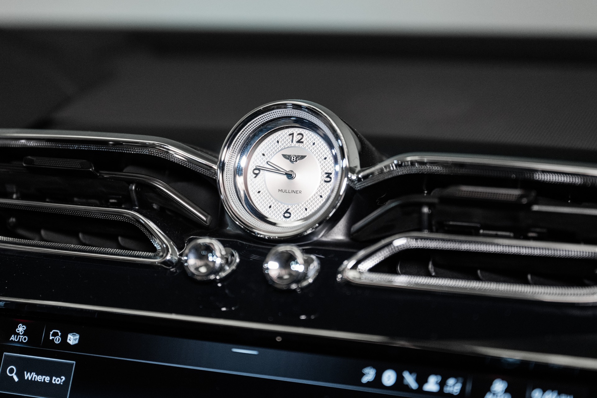2025 Bentley Bentayga EWB Mulliner V8 photo 43