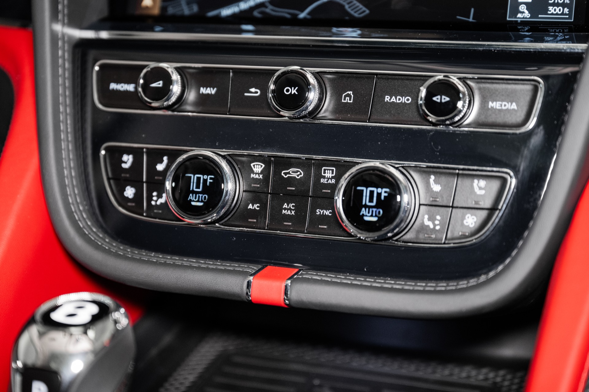 2025 Bentley Bentayga EWB Mulliner V8 photo 49