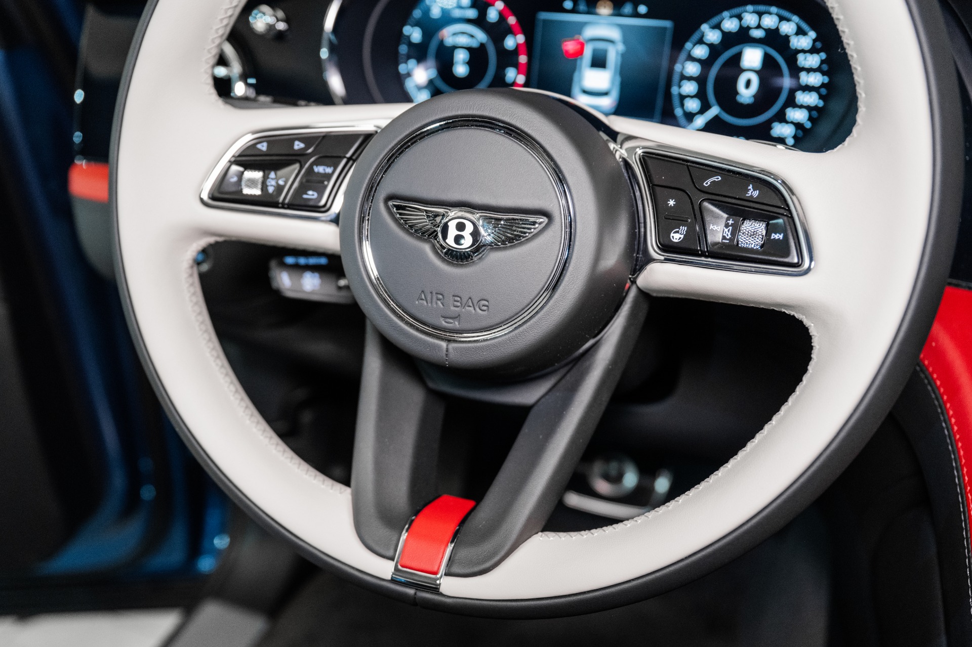 2025 Bentley Bentayga EWB Mulliner V8 photo 58