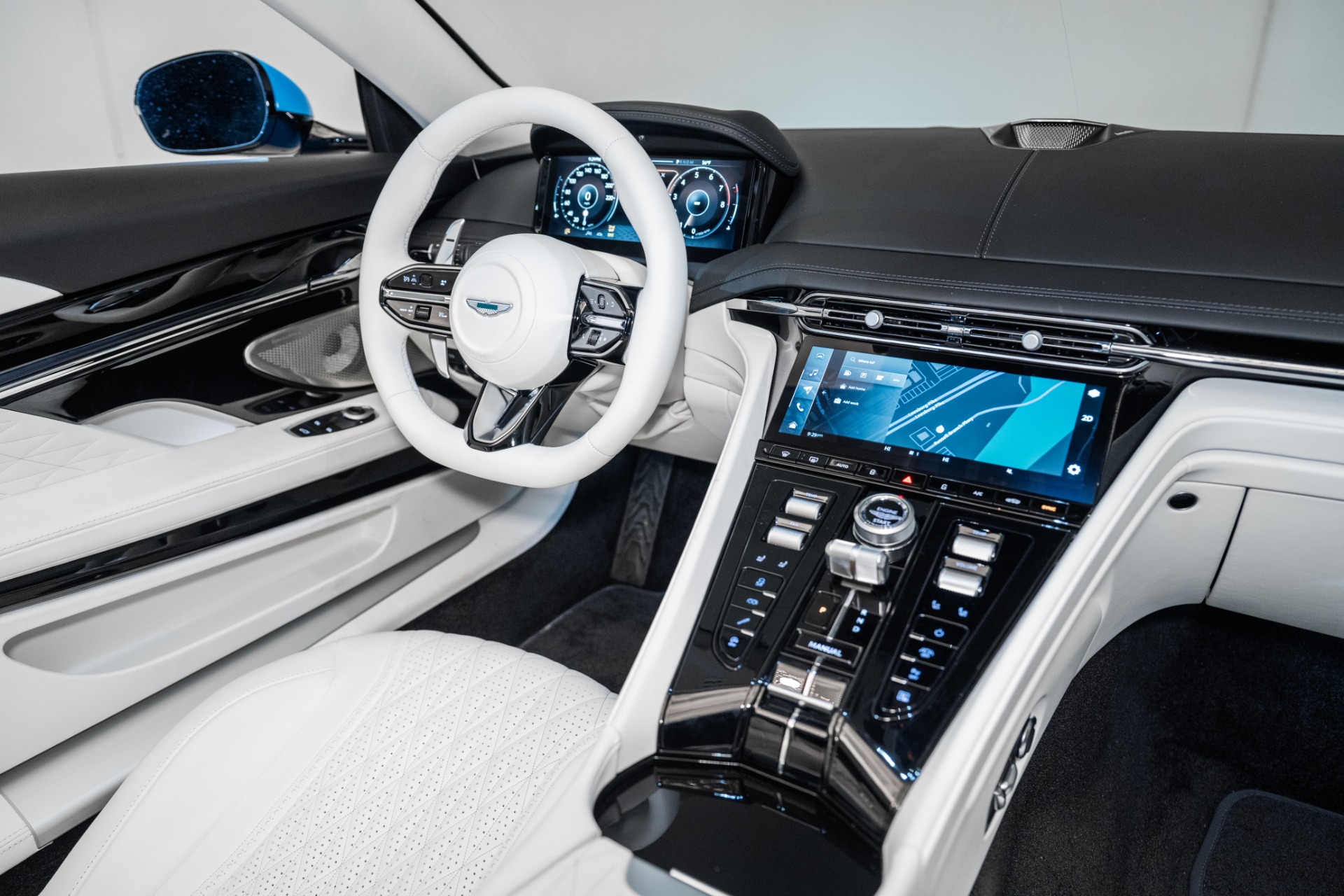 2025 Aston Martin DB12 AM5 photo 15