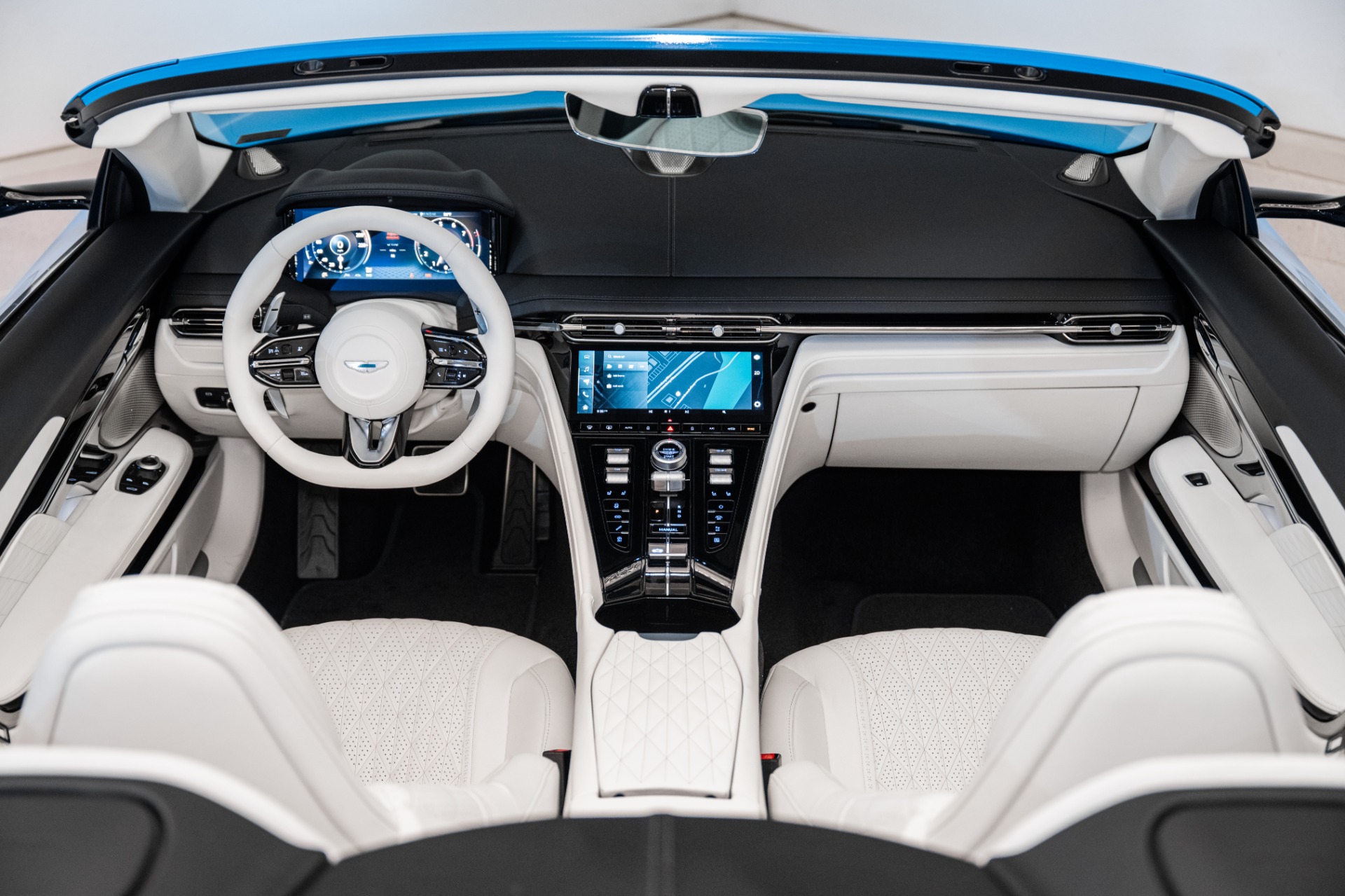 2025 Aston Martin DB12 AM5 photo 33