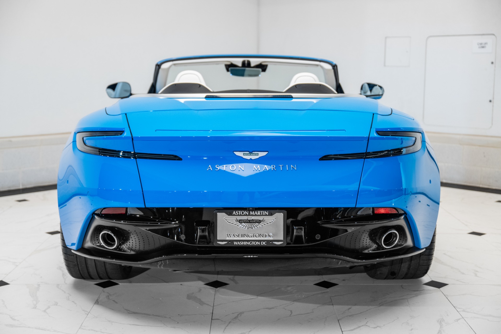 2025 Aston Martin DB12 AM5 photo 39