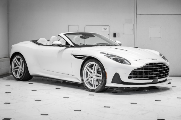 2025 Aston Martin DB12