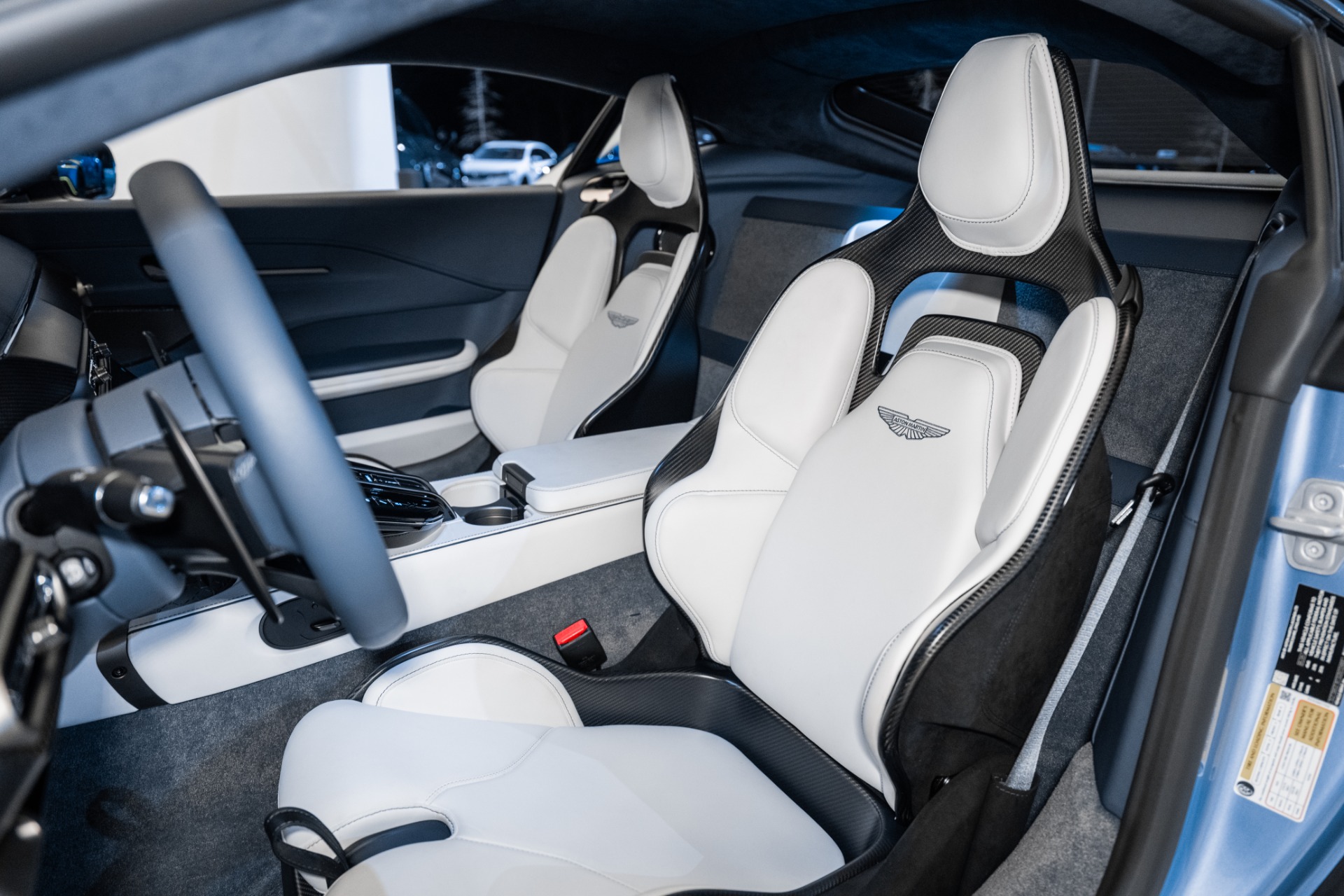 2025 Aston Martin Vantage AM6 photo 11