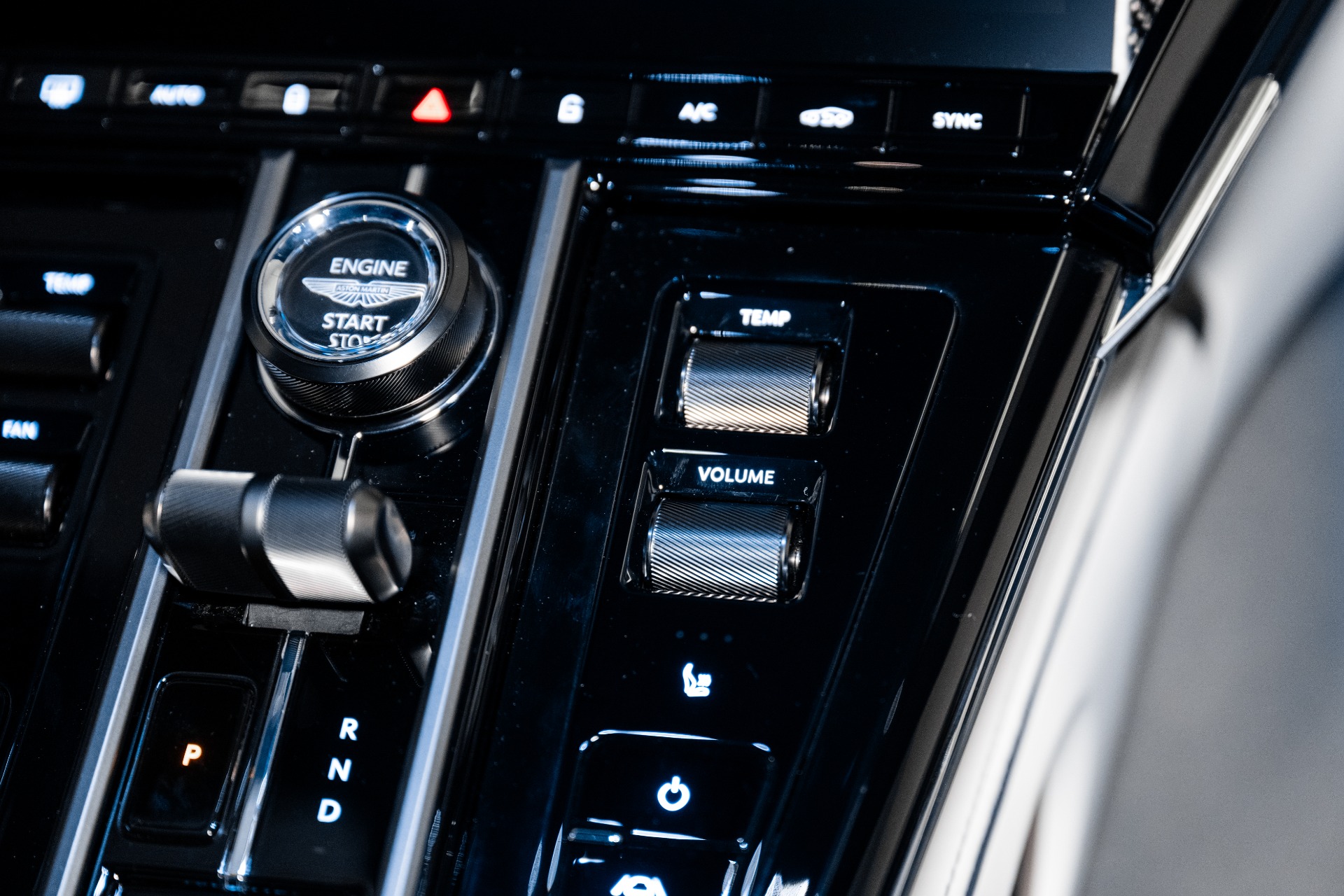 2025 Aston Martin Vantage AM6 photo 31