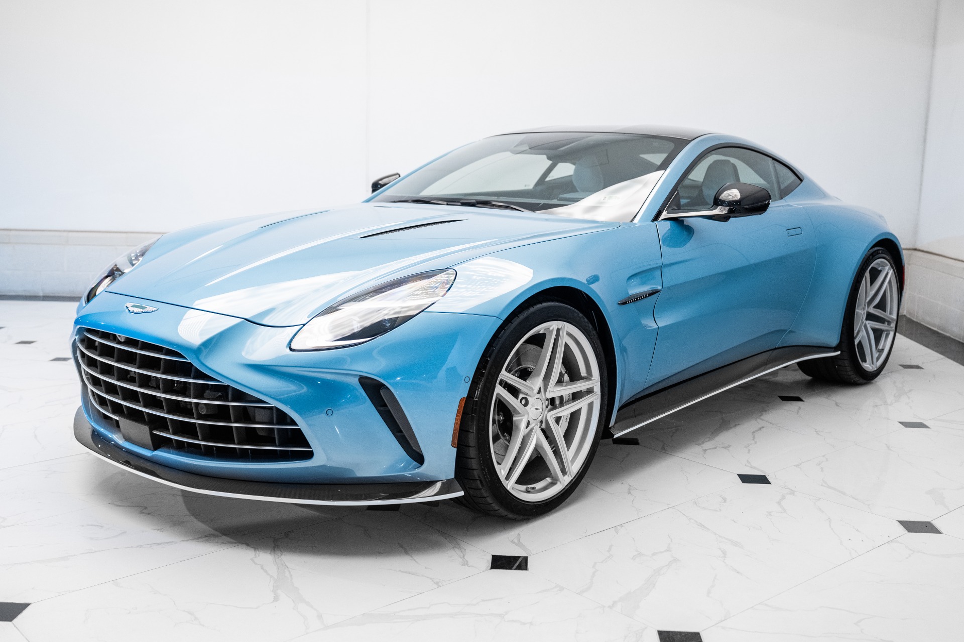 2025 Aston Martin Vantage AM6 photo 33