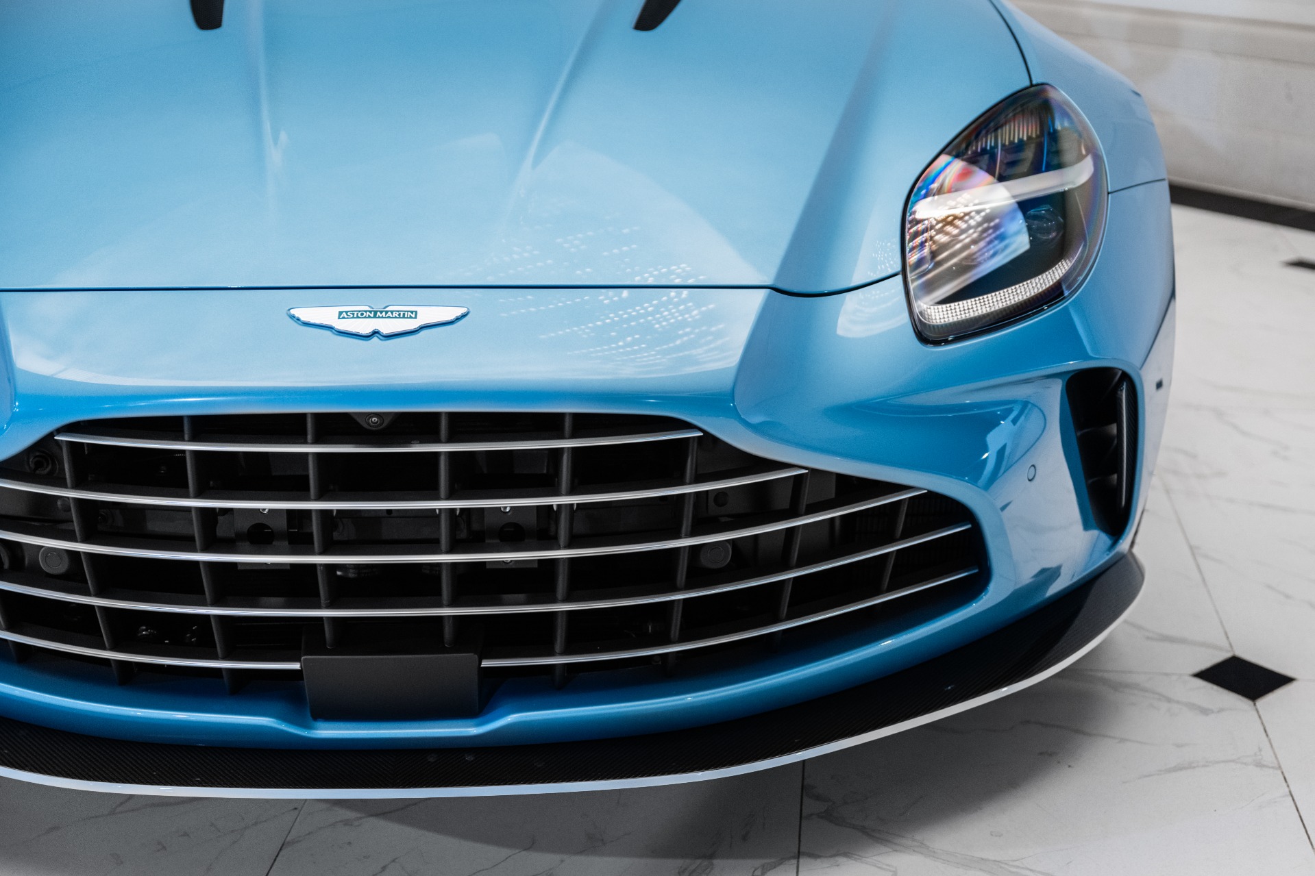 2025 Aston Martin Vantage AM6 photo 37