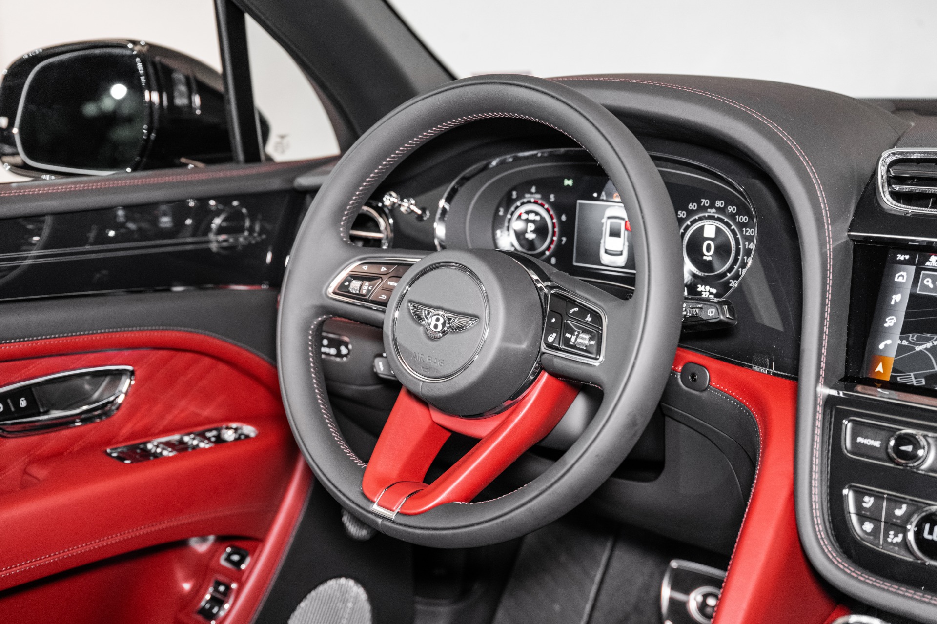 2025 Bentley Bentayga EWB Azure V8 photo 33