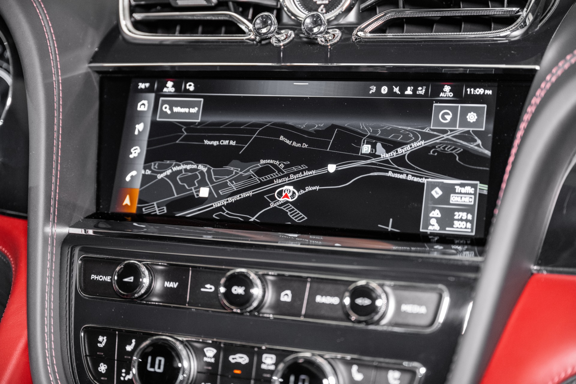 2025 Bentley Bentayga EWB Azure V8 photo 41