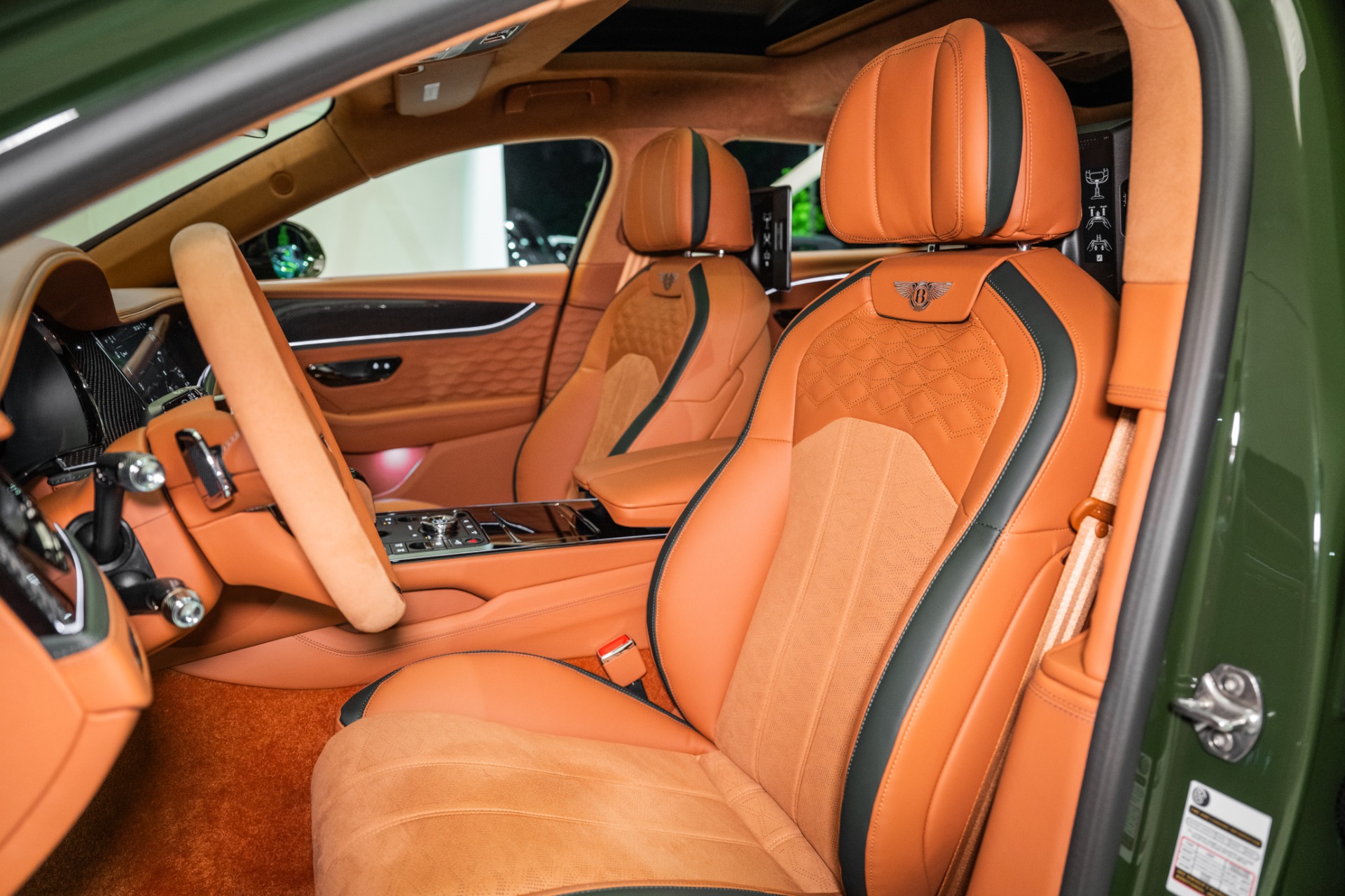 2025 Bentley Flying Spur Speed photo 18