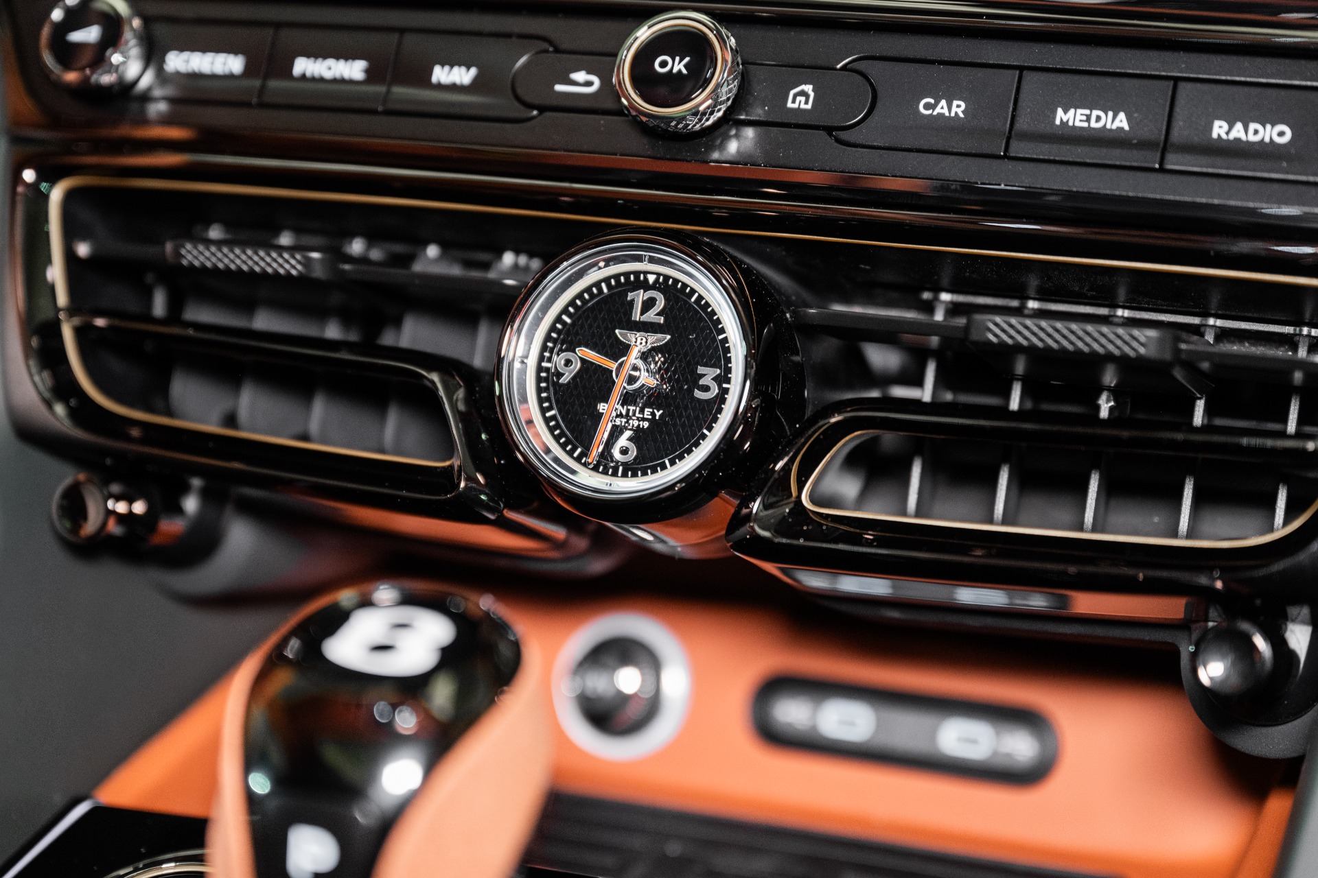 2025 Bentley Flying Spur Speed photo 38