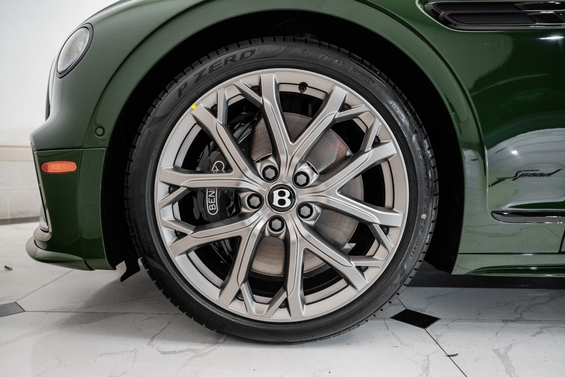 2025 Bentley Flying Spur Speed photo 4