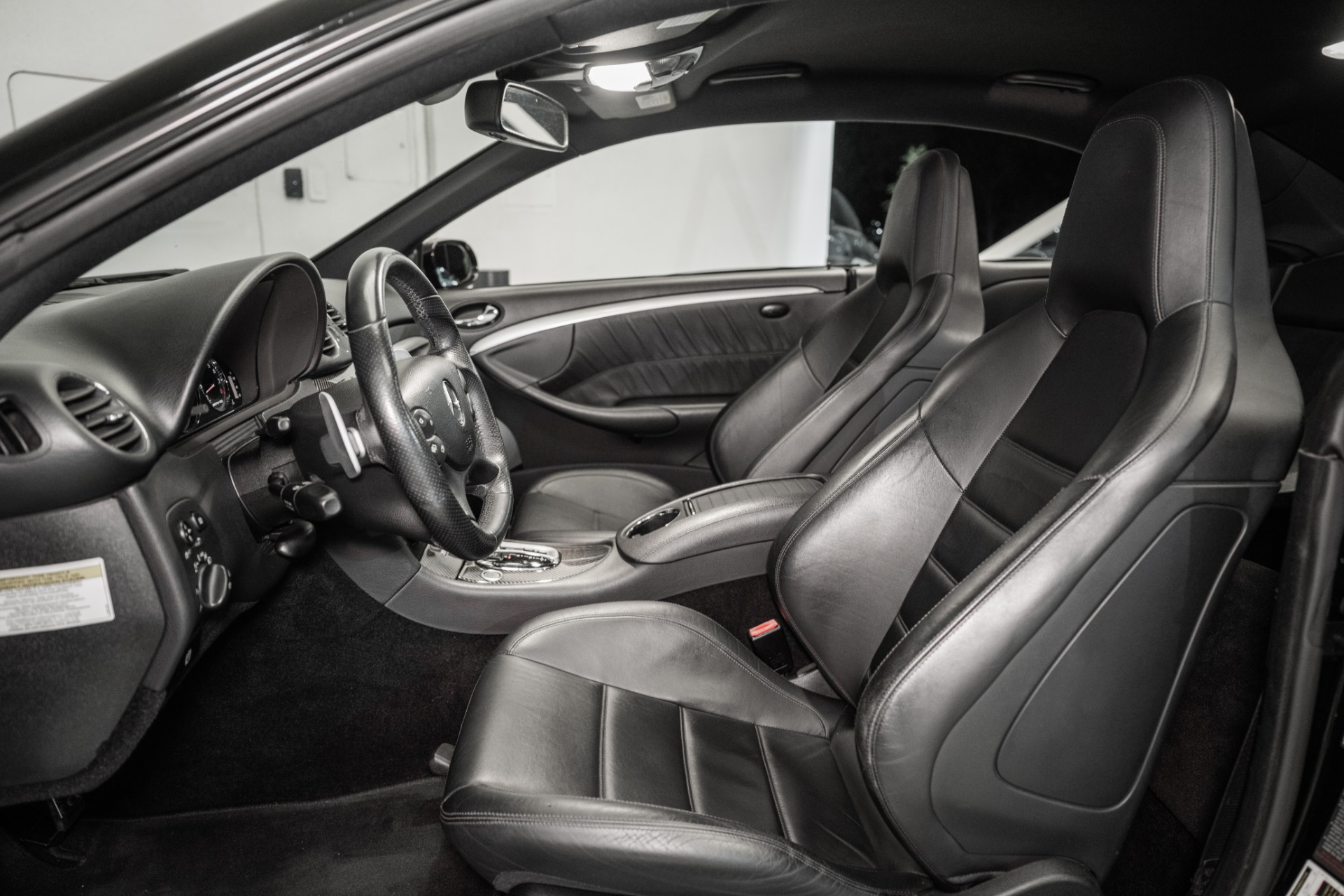 2008 Mercedes Benz CLK 63 AMG photo 2