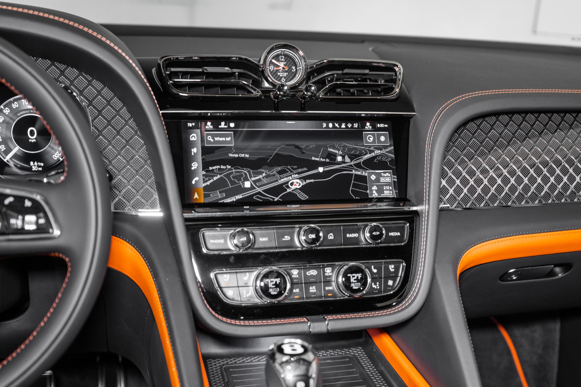2025 Bentley Bentayga S photo 33