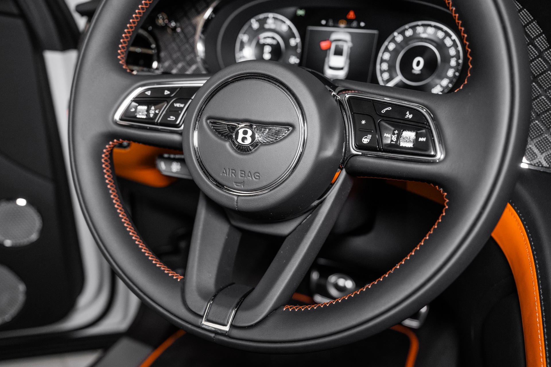 2025 Bentley Bentayga S photo 49