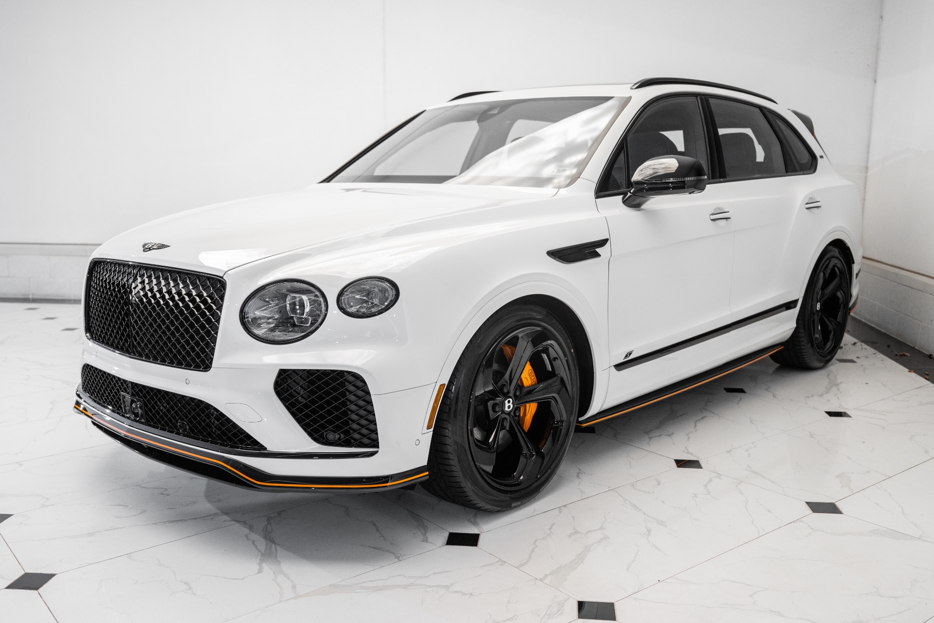 2025 Bentley Bentayga S photo 8