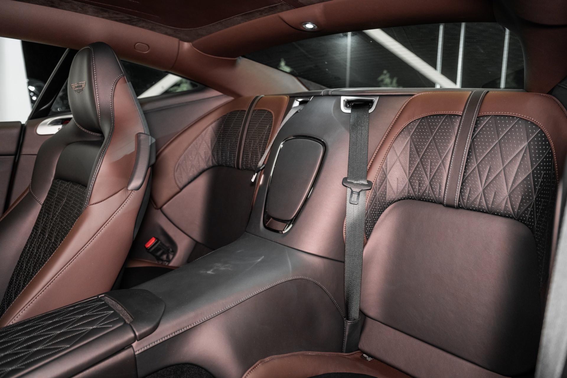 2025 Aston Martin DB12 AM5 photo 13