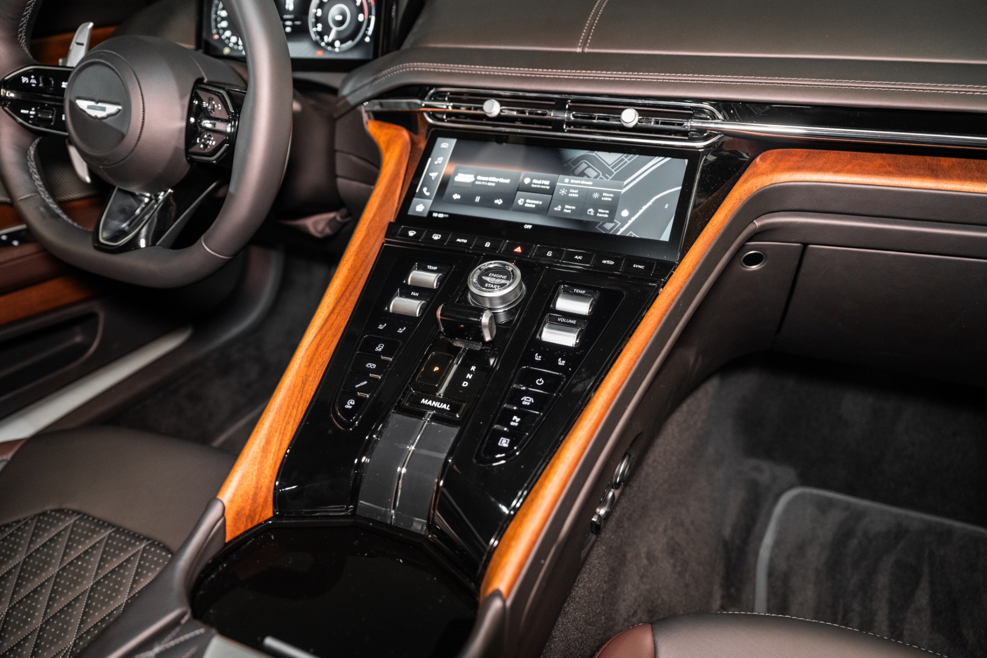 2025 Aston Martin DB12 AM5 photo 21