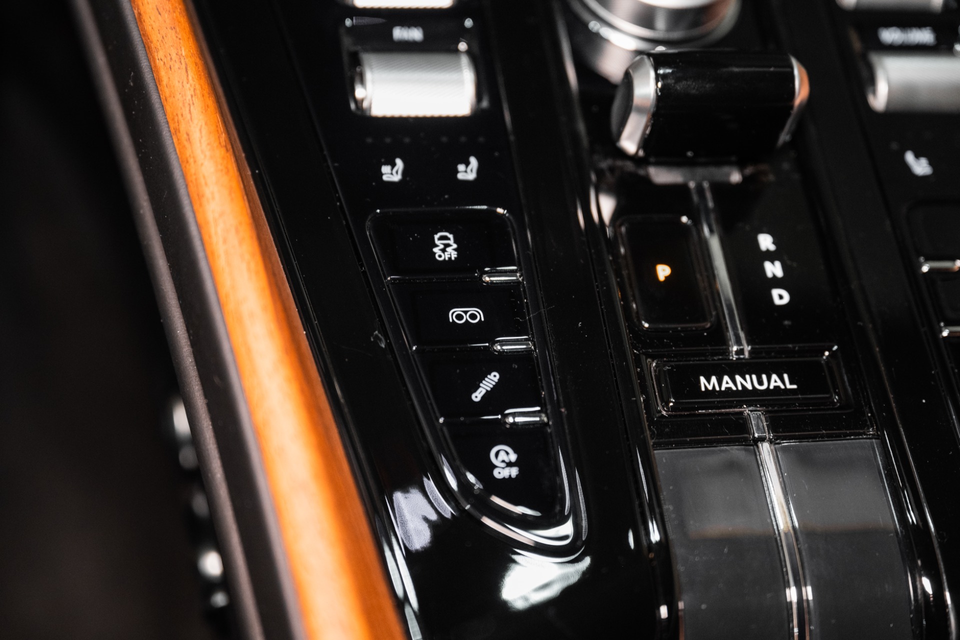 2025 Aston Martin DB12 AM5 photo 34