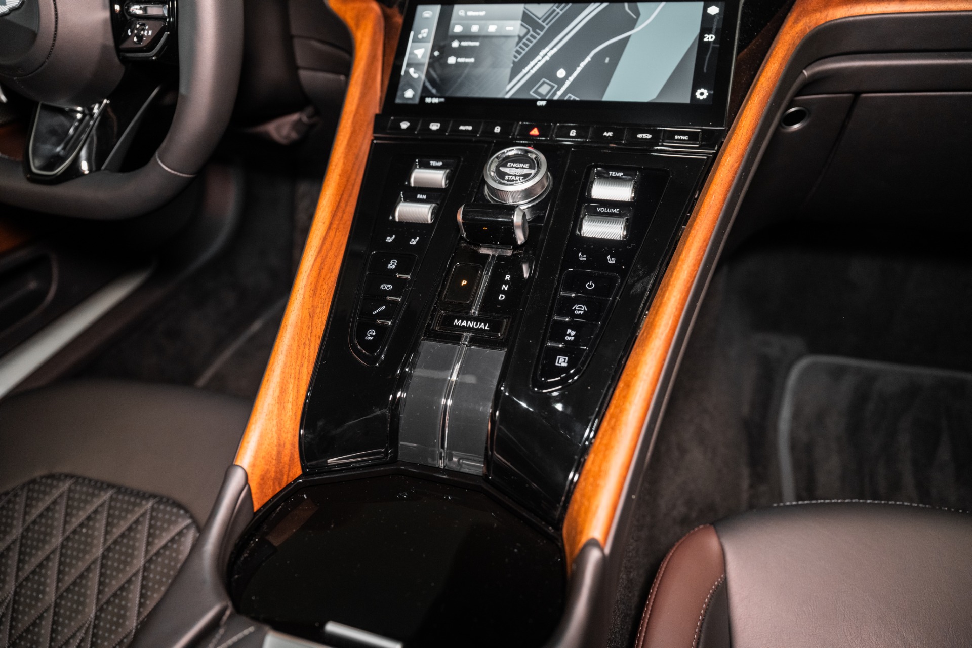 2025 Aston Martin DB12 AM5 photo 36