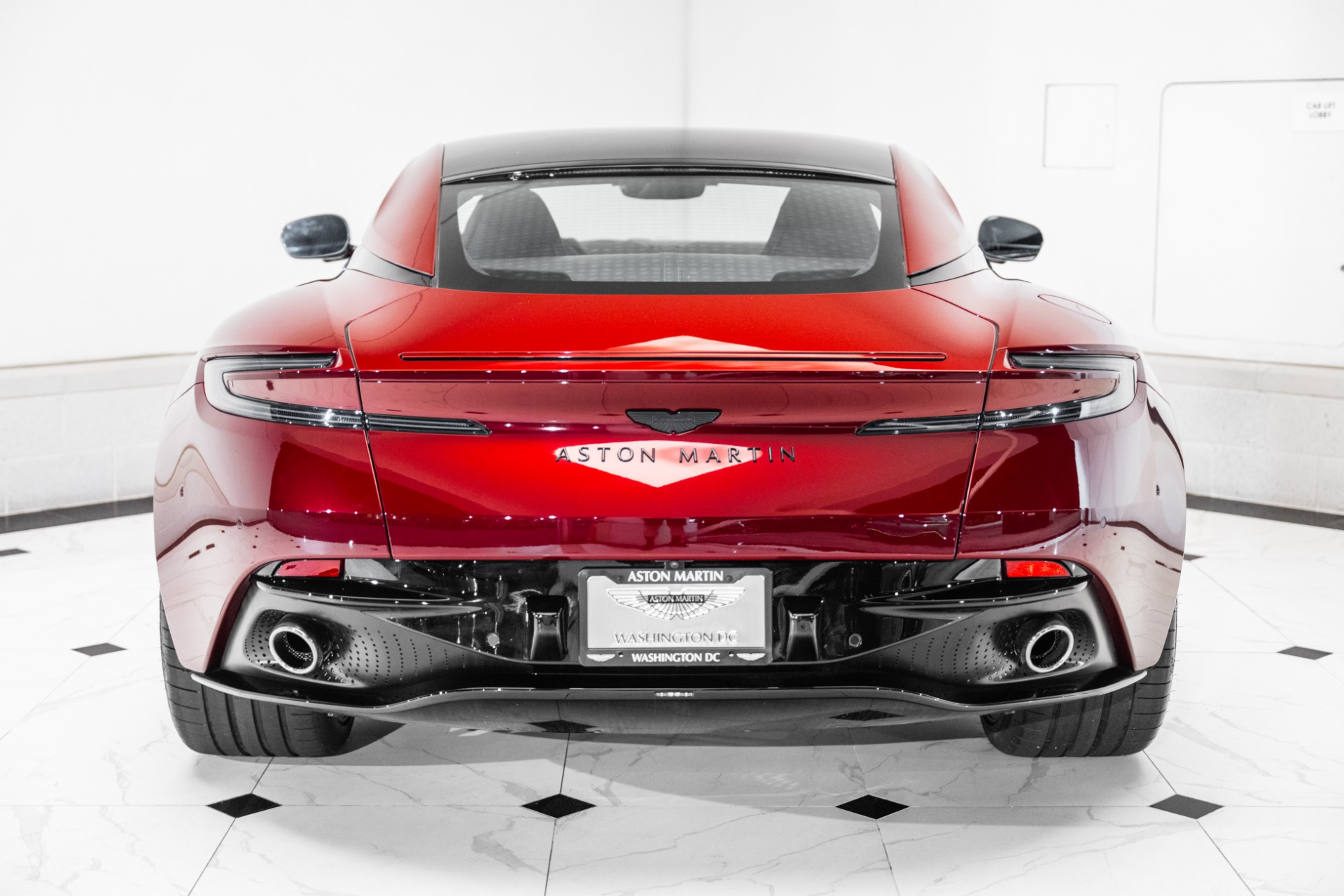 2025 Aston Martin DB12 AM5 photo 40