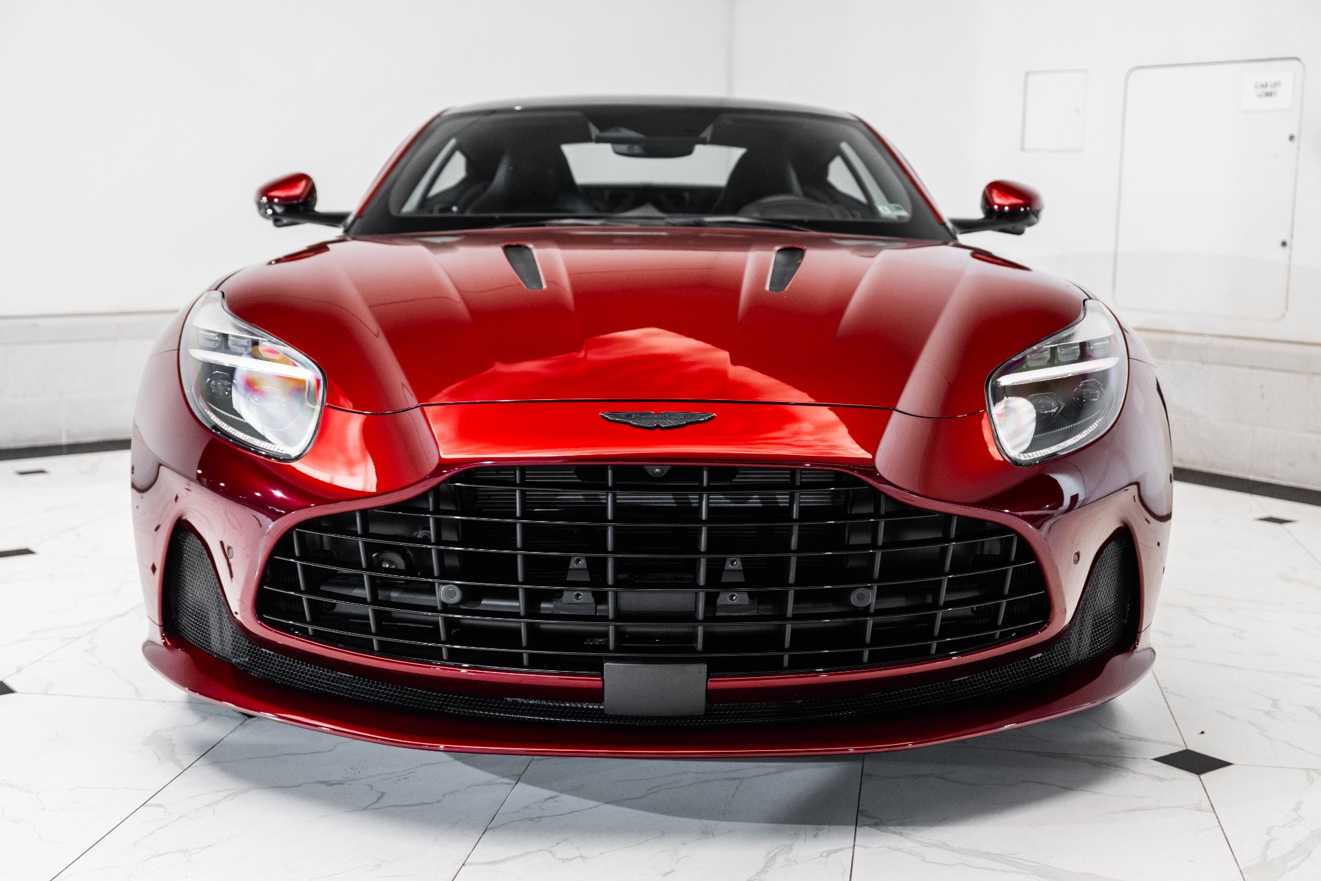 2025 Aston Martin DB12 AM5 photo 6