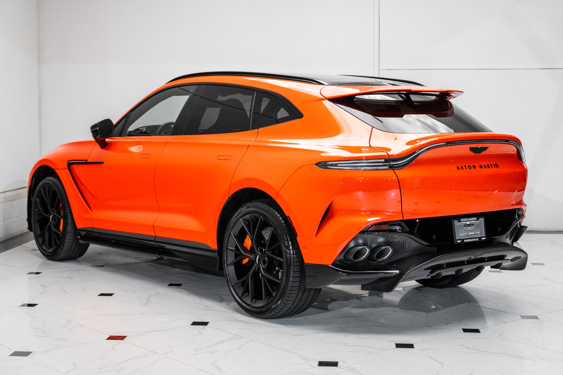 2025 Aston Martin DBX AM8 DBX707 photo 2
