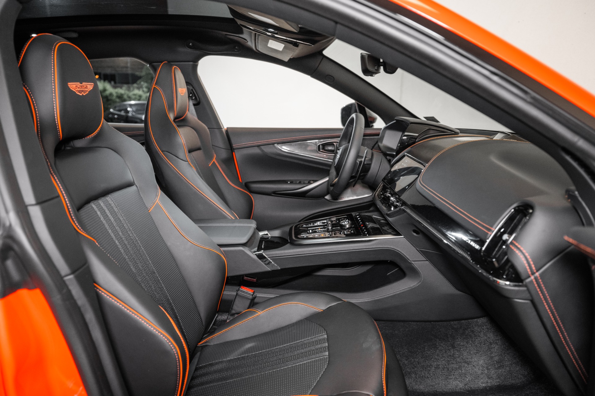 2025 Aston Martin DBX 707 - Photo 21