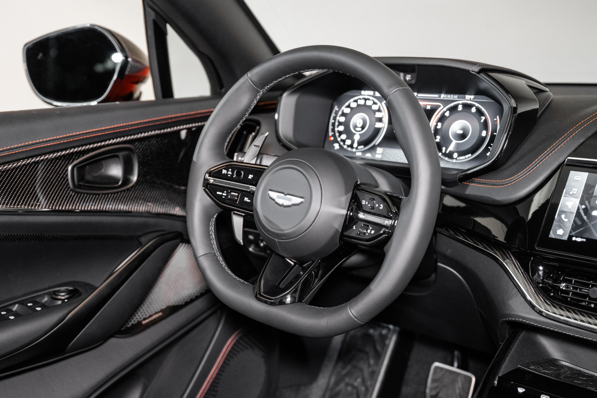 2025 Aston Martin DBX 707 - Photo 27