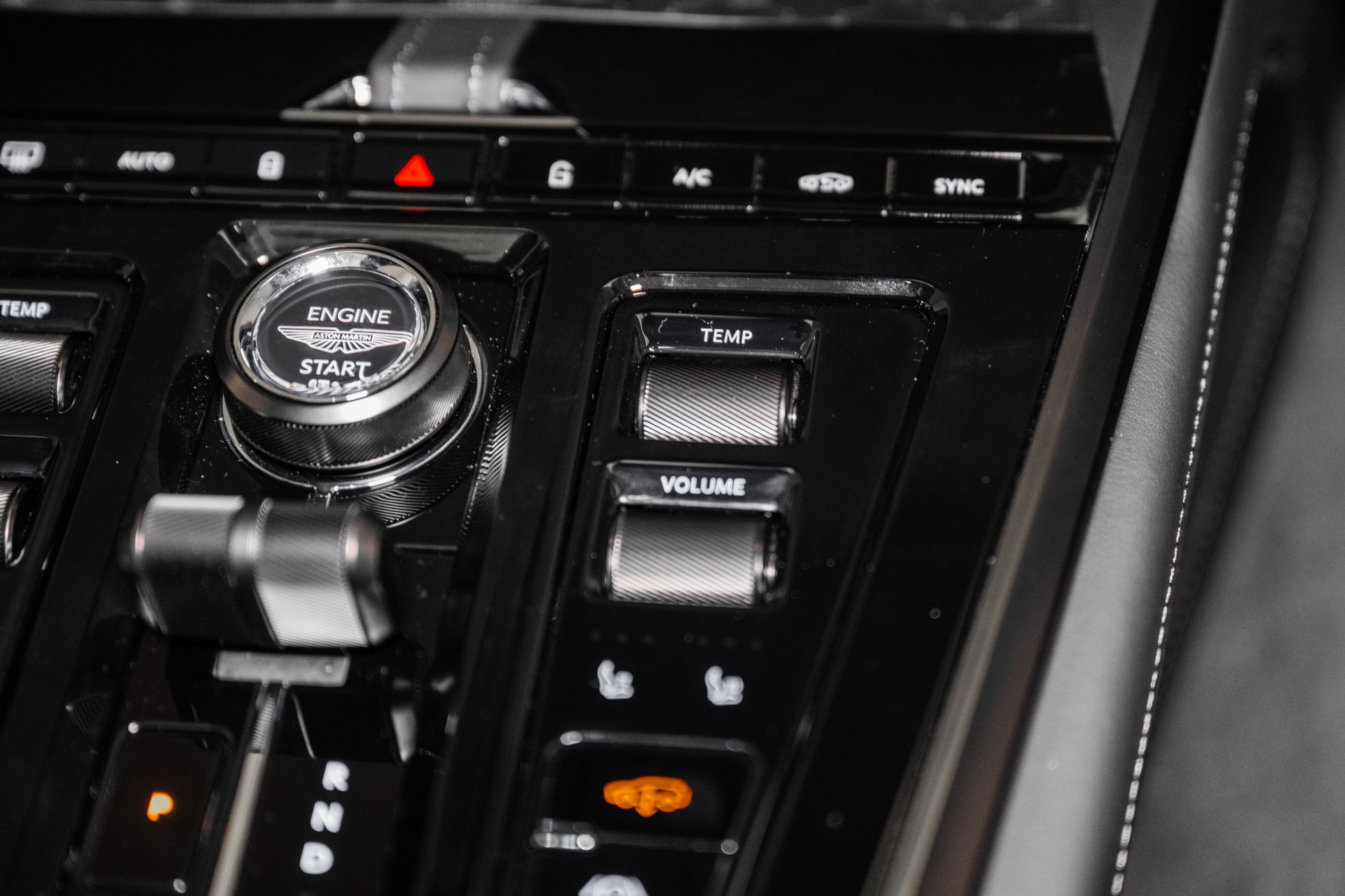 2025 Aston Martin DBX 707 - Photo 47