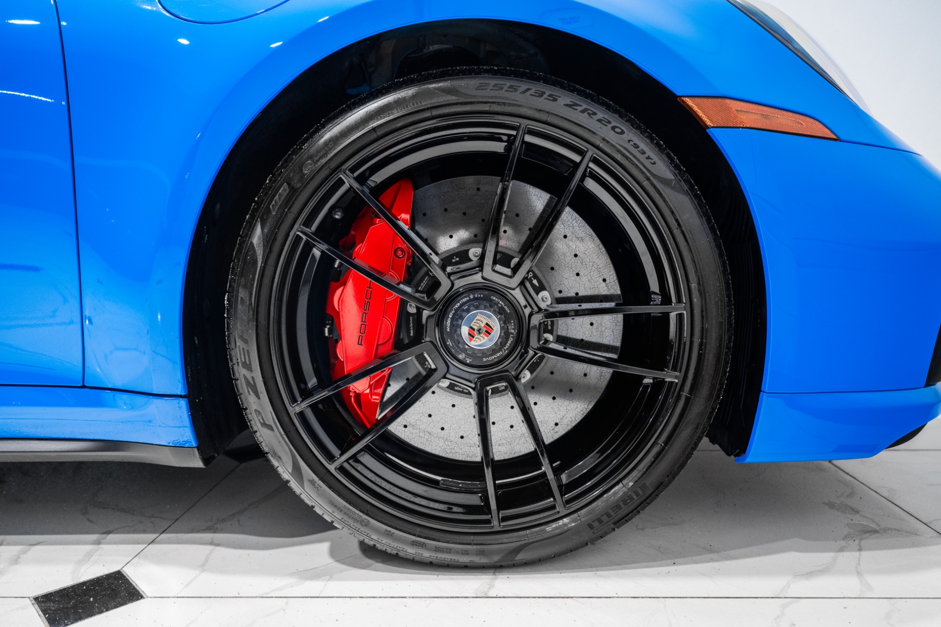 2022 Porsche 911 Turbo S - Photo 15