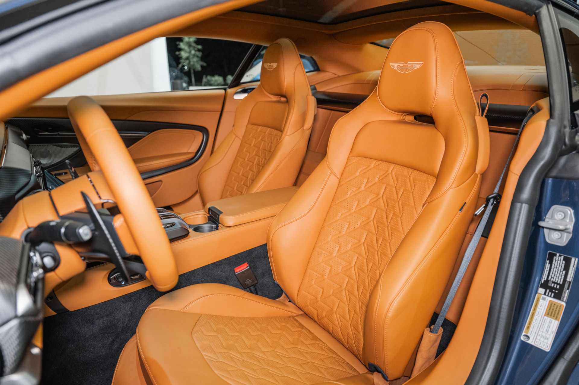 2025 Aston Martin Vanquish Base - Photo 12