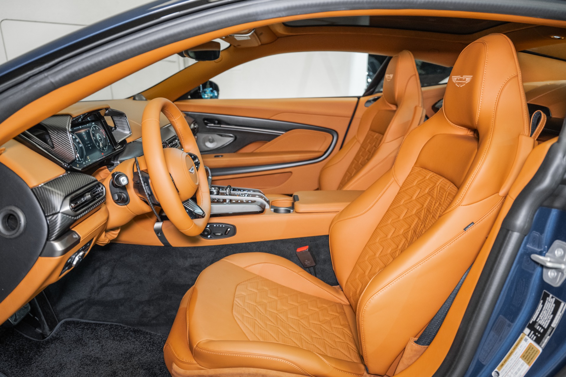 2025 Aston Martin Vanquish Base - Photo 13