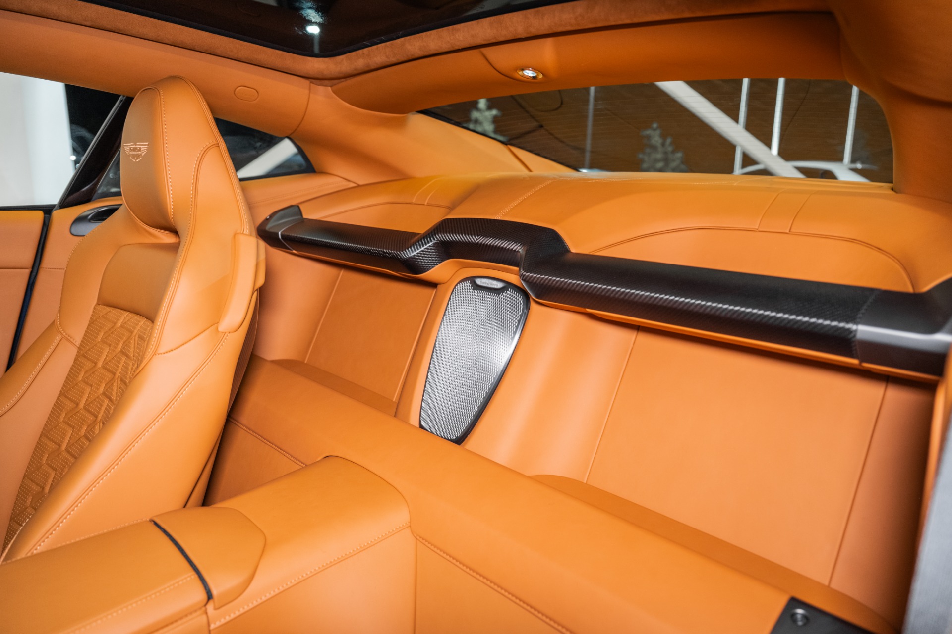 2025 Aston Martin Vanquish Base - Photo 14