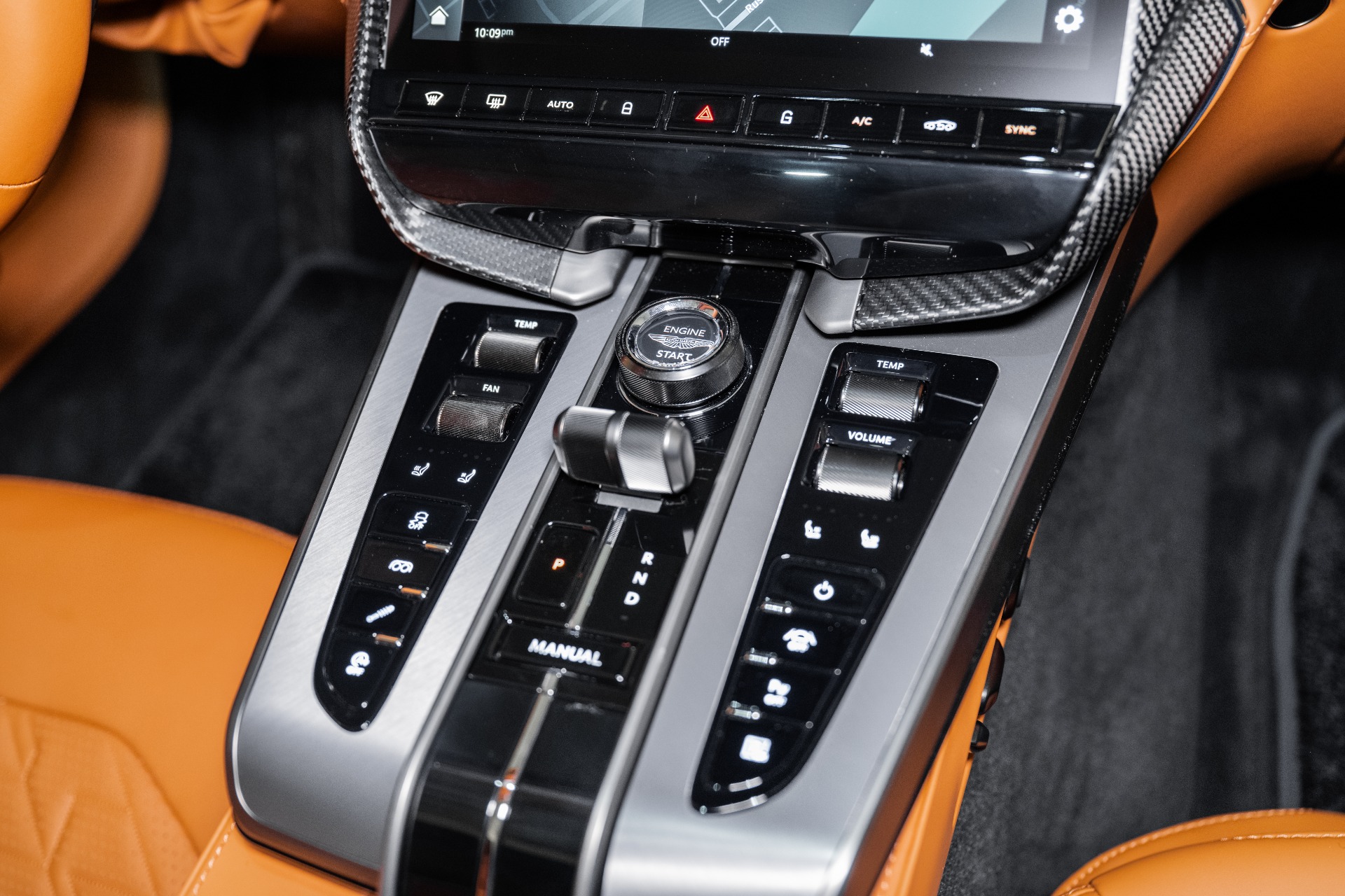 2025 Aston Martin Vanquish Base - Photo 32