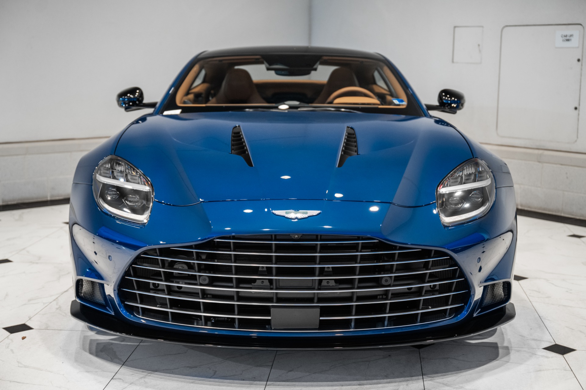 2025 Aston Martin Vanquish Base - Photo 7