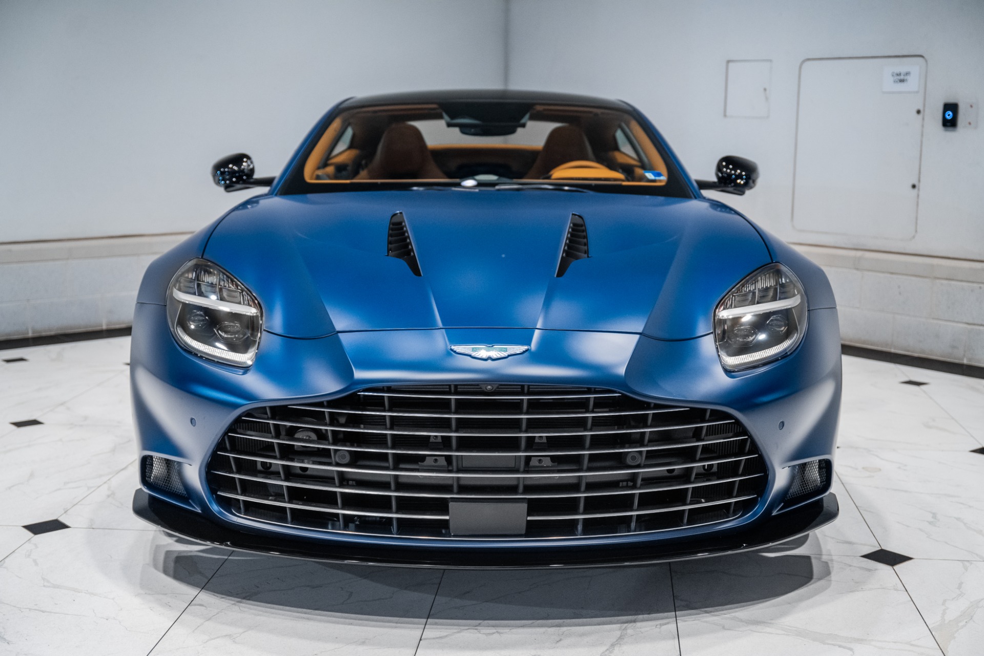 2025 Aston Martin Vanquish Base - Photo 7