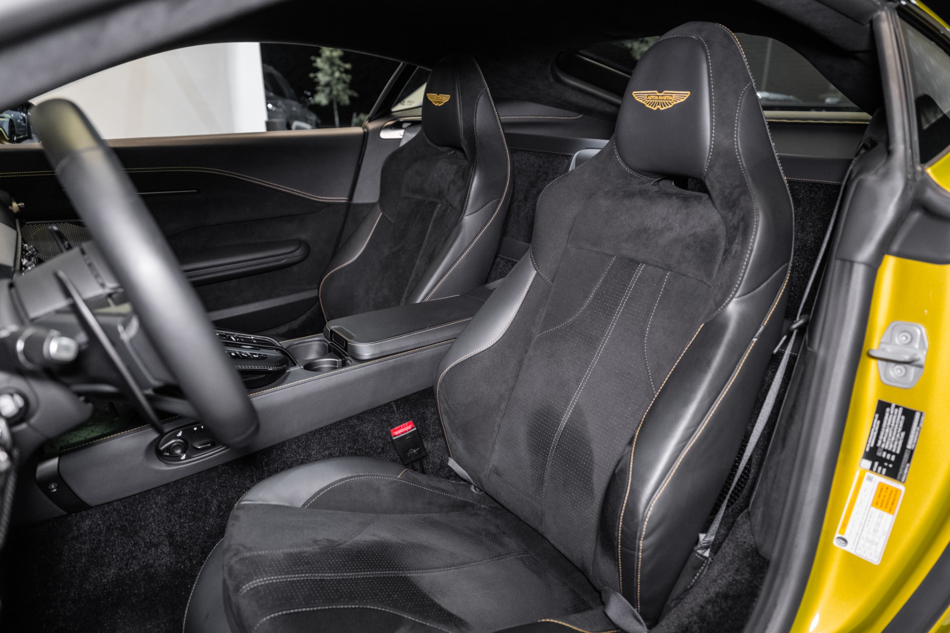 2025 Aston Martin Vantage AM6 photo 11