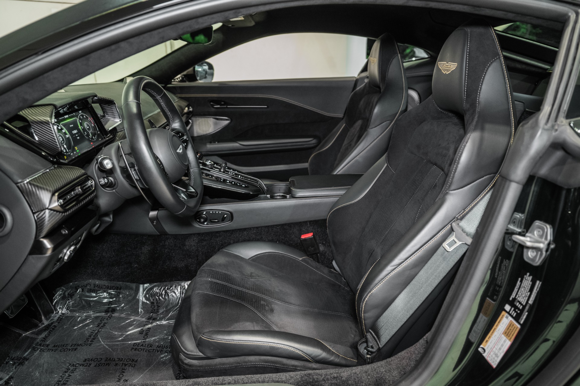 2025 Aston Martin Vantage Base - Photo 13