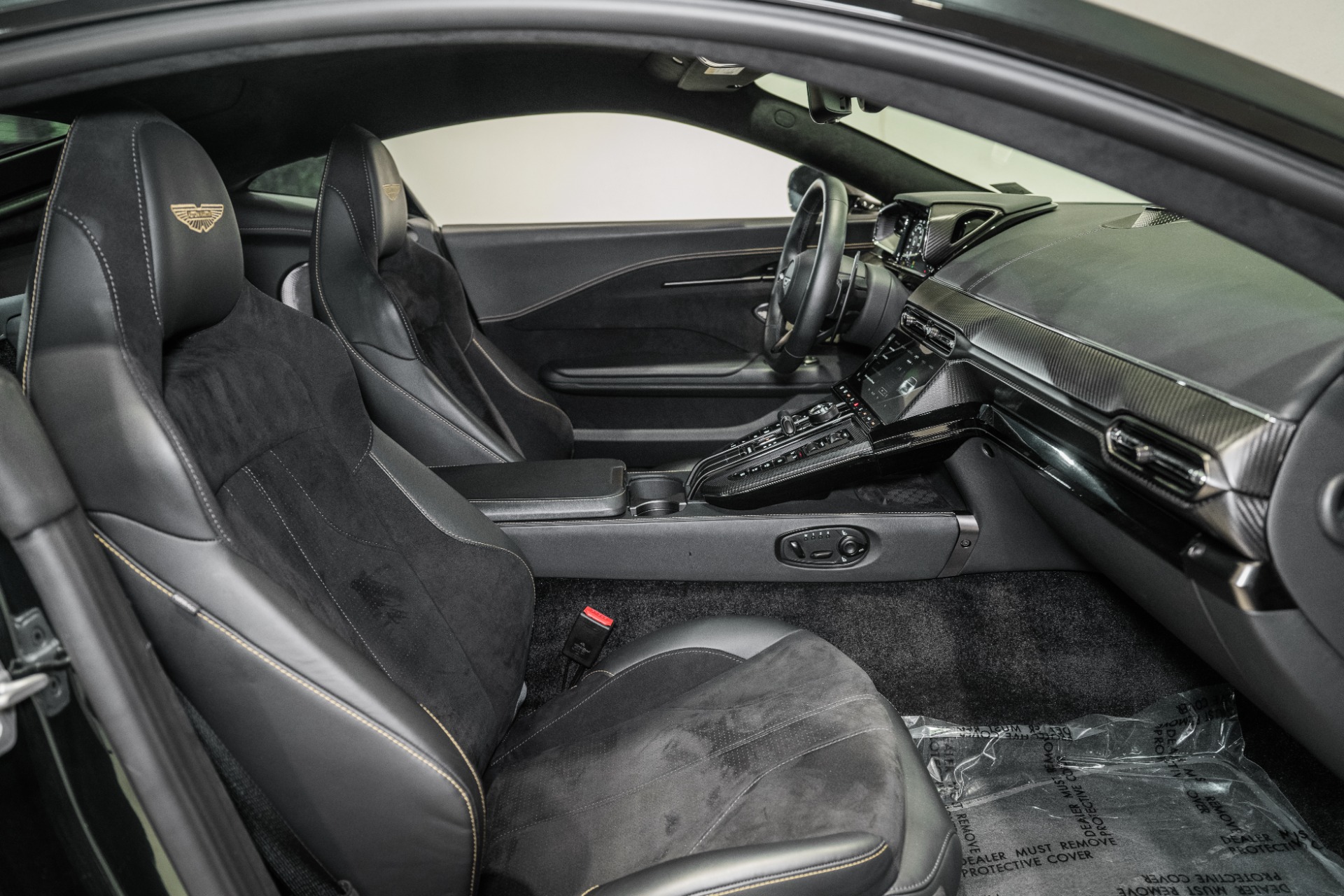 2025 Aston Martin Vantage Base - Photo 14