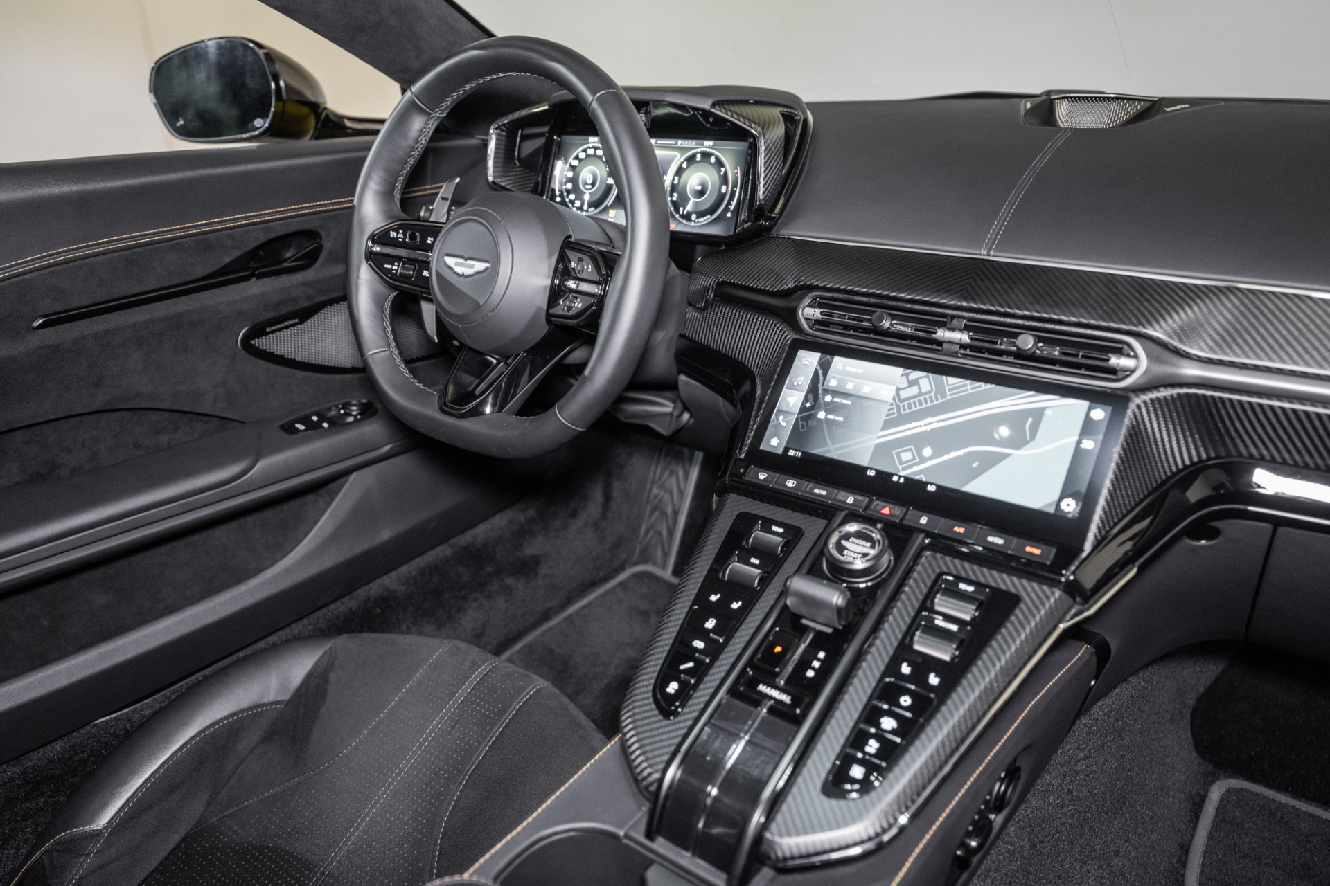 2025 Aston Martin Vantage AM6 photo 15