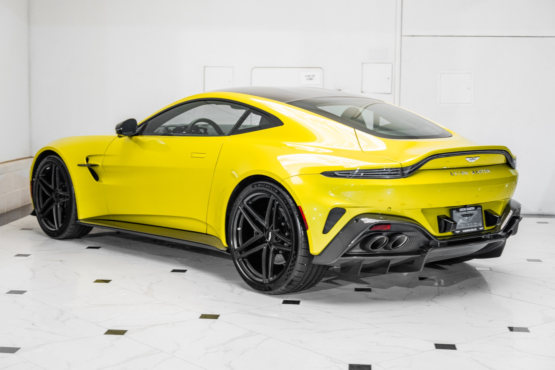 2025 Aston Martin Vantage AM6 photo 2