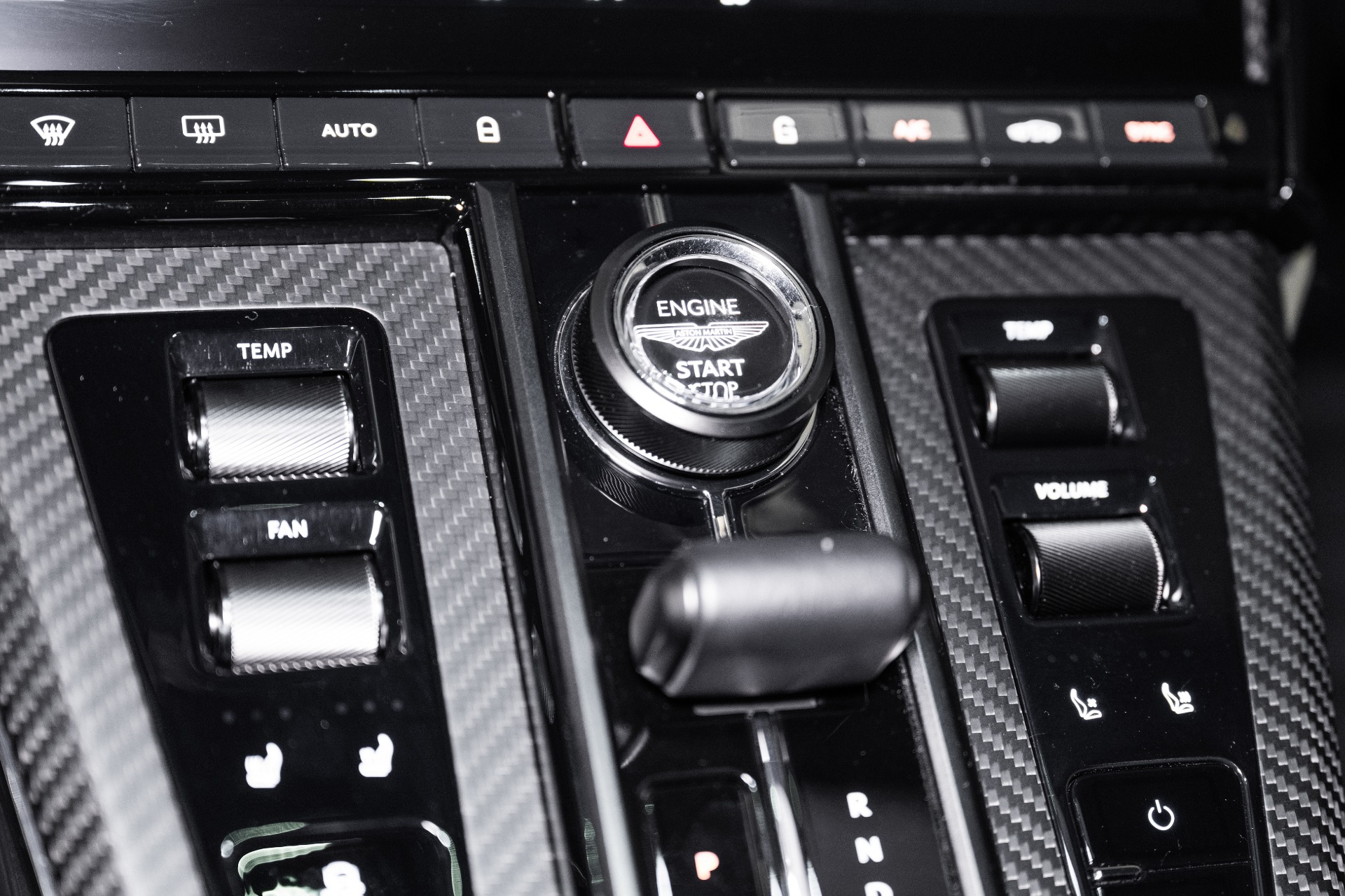 2025 Aston Martin Vantage AM6 photo 22